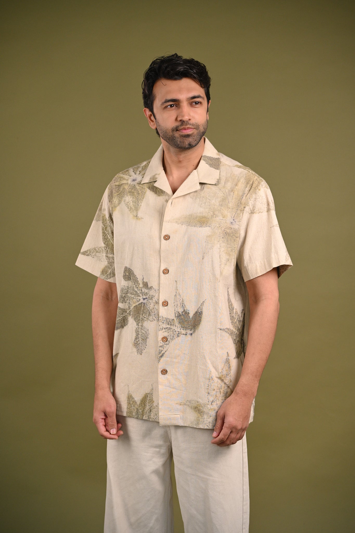 Gia Shirt – A breathable, slow-fashion piece featuring delicate castor leaf eco-prints on soft, sustainable Kala Cotton.